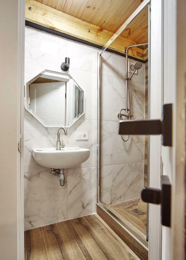Hotel Buninn Одеса Екстериор снимка