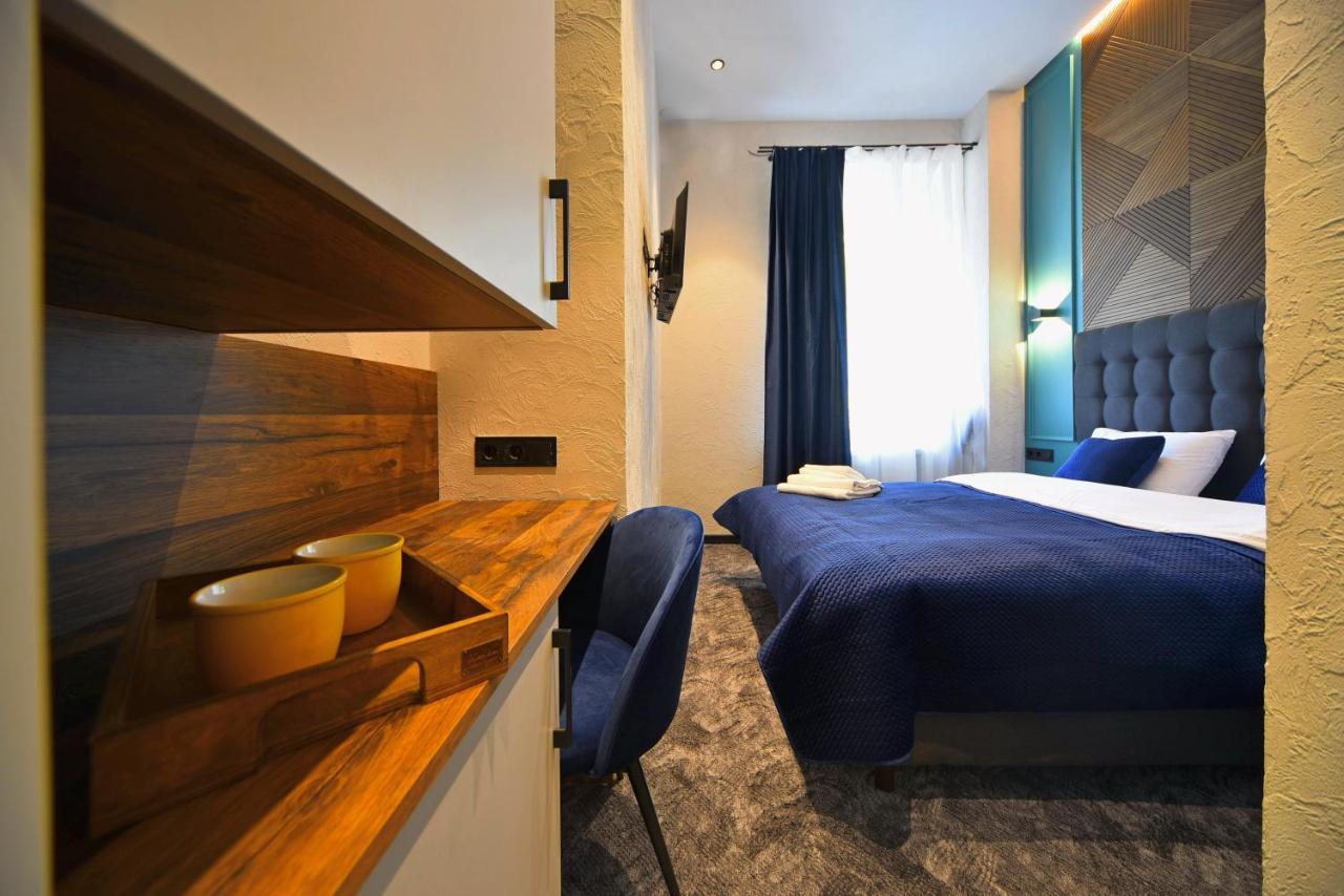 Hotel Buninn Одеса Екстериор снимка