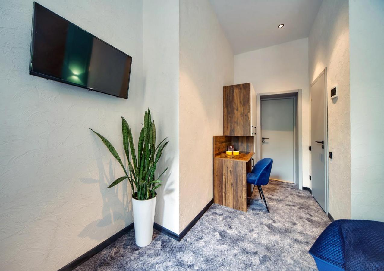 Hotel Buninn Одеса Екстериор снимка